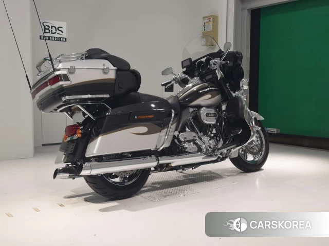 Проданный Harley-Davidson Electra Glide FLHTCUSE1800 CVO 2012 из Японии, фото 2
