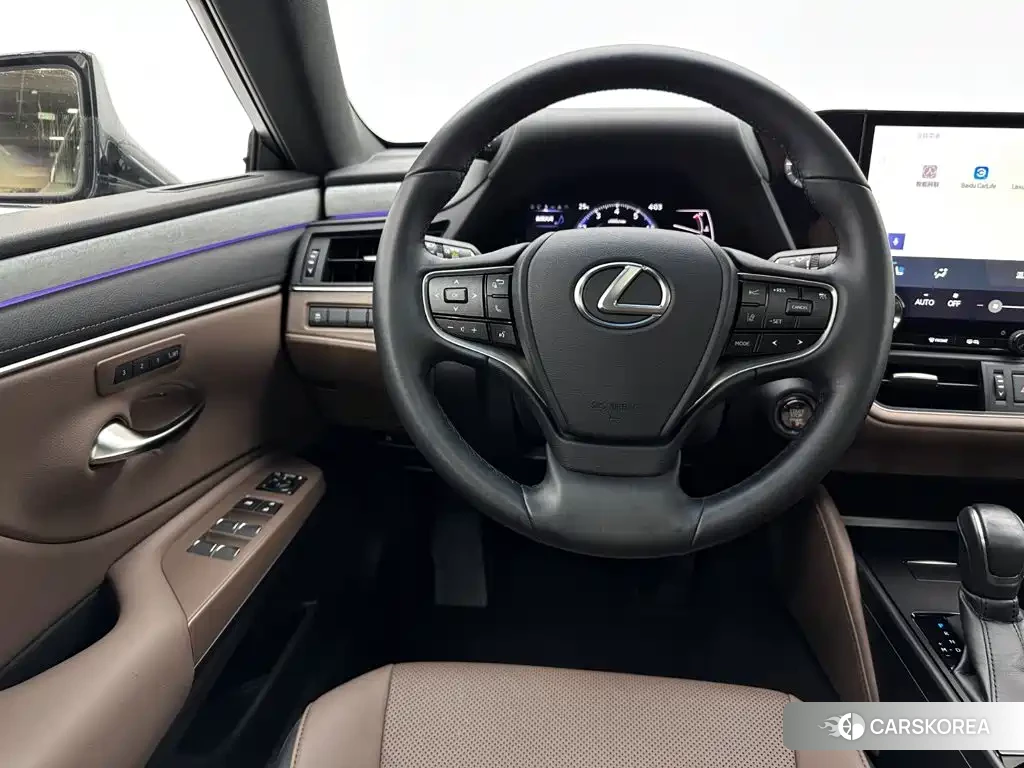 Lexus ES id 4644395 из Китая 18