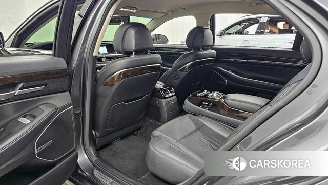 Genesis G90 id 4188176 из Кореи 18