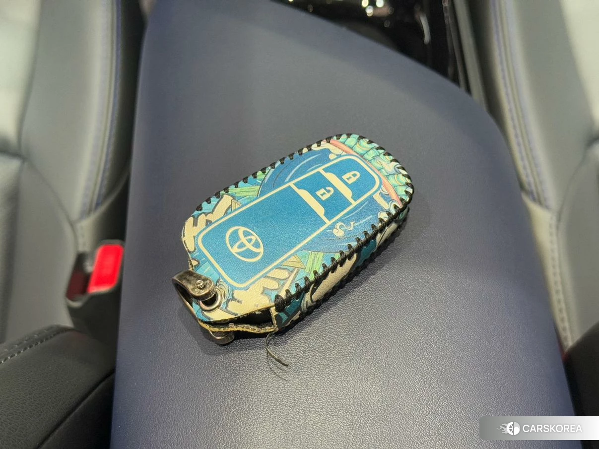 Toyota C-HR id 4454740 из Китая 18