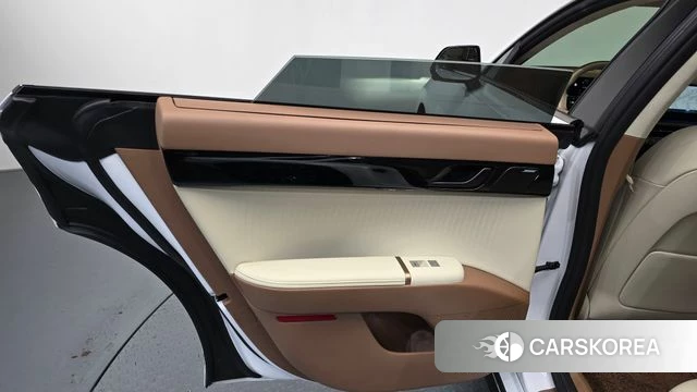 Hyundai Grandeur Hybrid (GN7) id 4414295 из Кореи 18