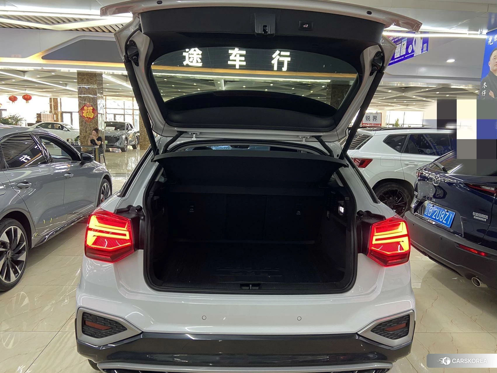 Audi Q2L id 4513820 из Китая 18