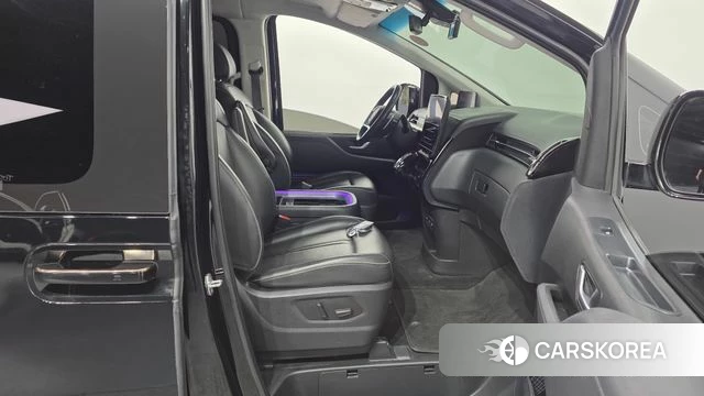 Hyundai Staria id 4388667 из Кореи 18