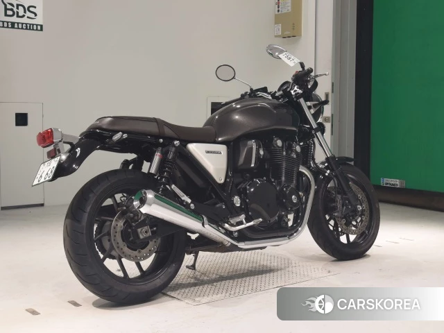 Проданный Honda CB1100RS 2018 из Японии, фото 2