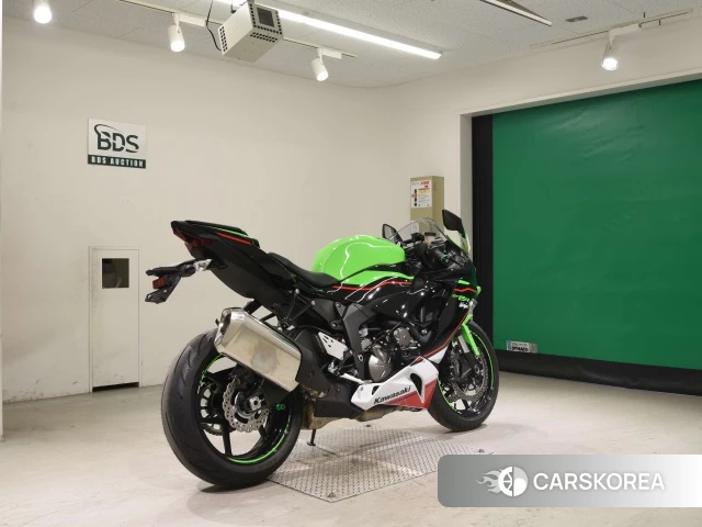 Проданный Kawasaki ZX-6R NINJA ABS 2022 из Японии, фото 2
