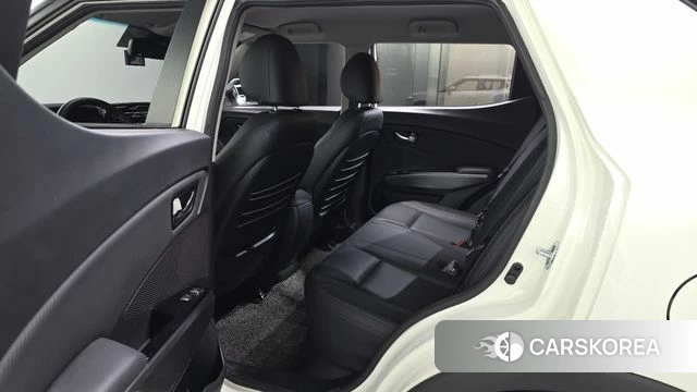 Ssangyong Tivoli Air id 4573380 из Кореи 18