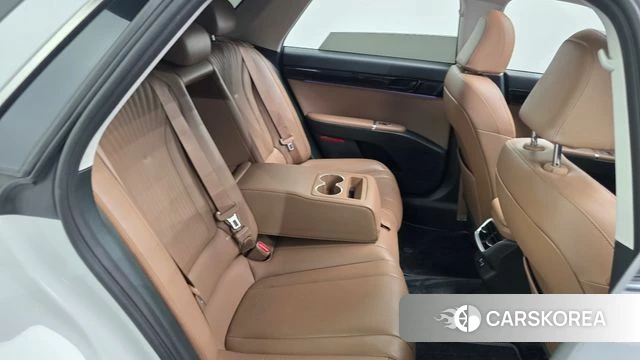 Hyundai Grandeur (GN7) id 4329906 из Кореи 18