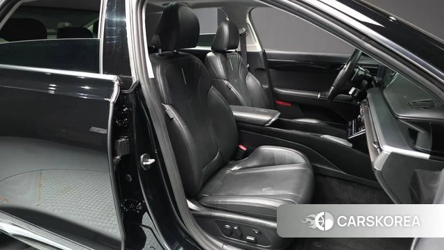 Hyundai Grandeur (GN7) id 4249187 из Кореи 18
