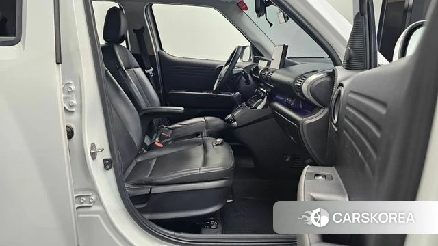 Hyundai Casper id 4423050 из Кореи 18