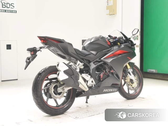 Проданный Honda CBR250RR 2017 из Японии