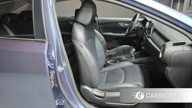 Kia Come New K3 id 4755476 из Кореи 18