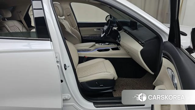 Genesis GV70 id 4186160 из Кореи 18