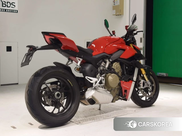 Проданный Ducati STREETFIGHTER V4 S 2022 из Японии, фото 2