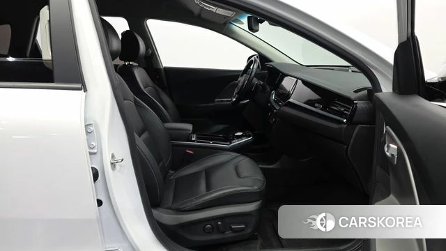 Kia Niro Plus id 4665935 из Кореи 18