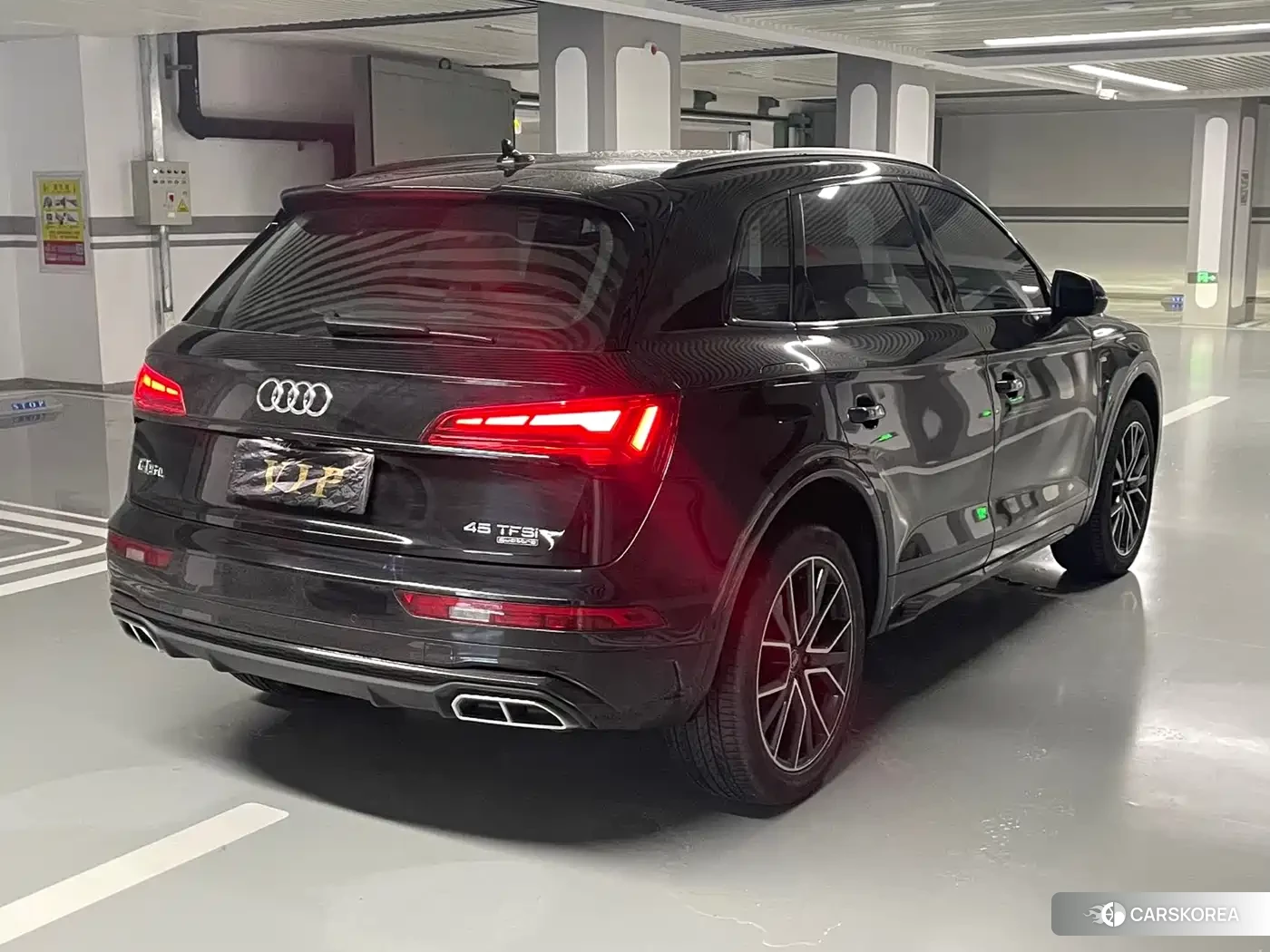 Audi Q5L id 4547504 из Китая 18