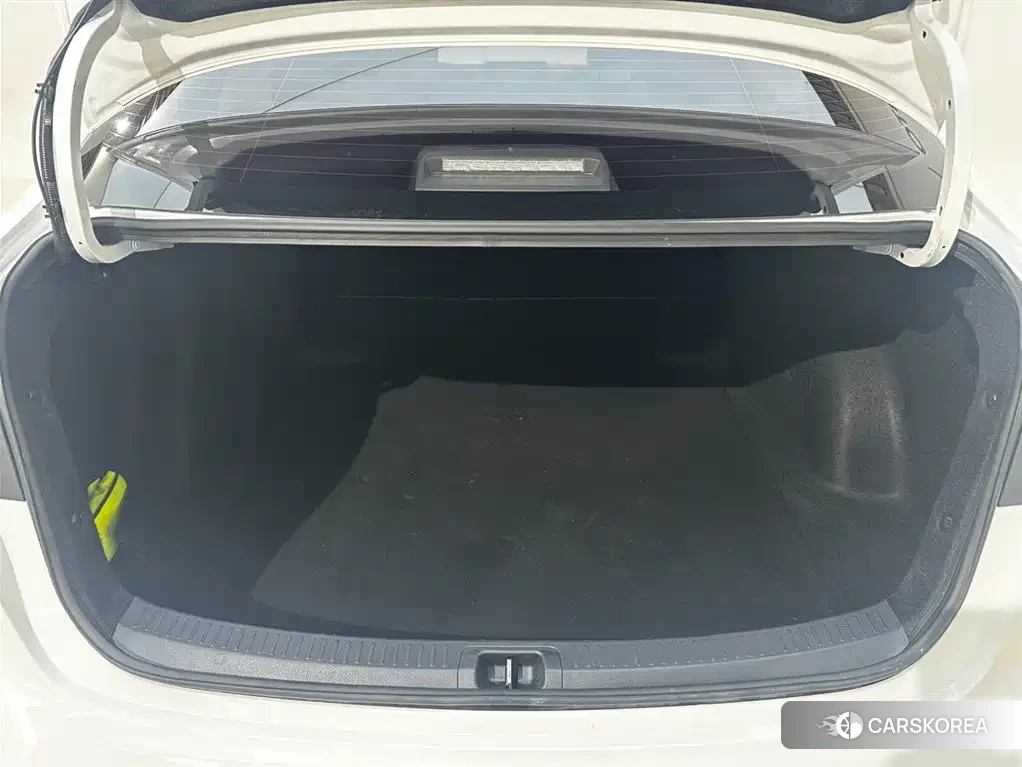 Toyota Levin id 4546117 из Китая 18