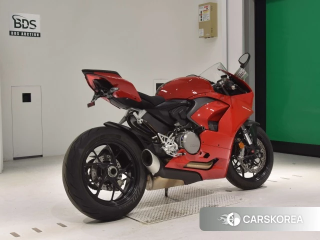 Проданный Ducati PANIGALE V2 2020 из Японии, фото 2