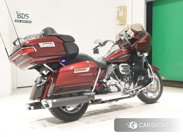 Проданный Harley-Davidson Road Glide FLTRUSE1800 CVO 2015 из Японии