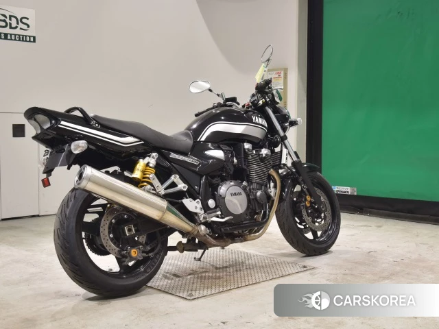 Проданный Yamaha XJR 1300 2011 из Японии
