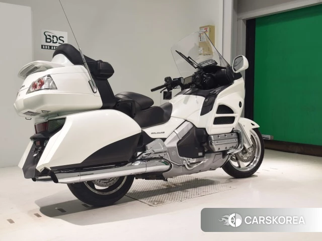 Проданный Honda GL1800 2014 из Японии