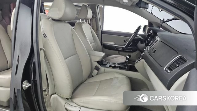Kia The New Carnival id 4304622 из Кореи 18