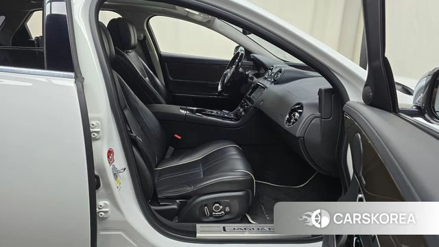 Jaguar All New XJ id 4643037 из Кореи 18