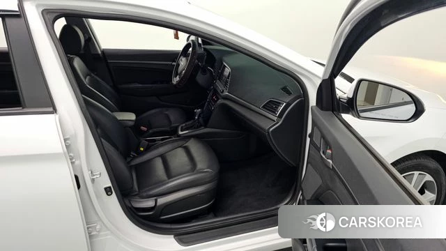 Hyundai Avante AD id 4384833 из Кореи 18