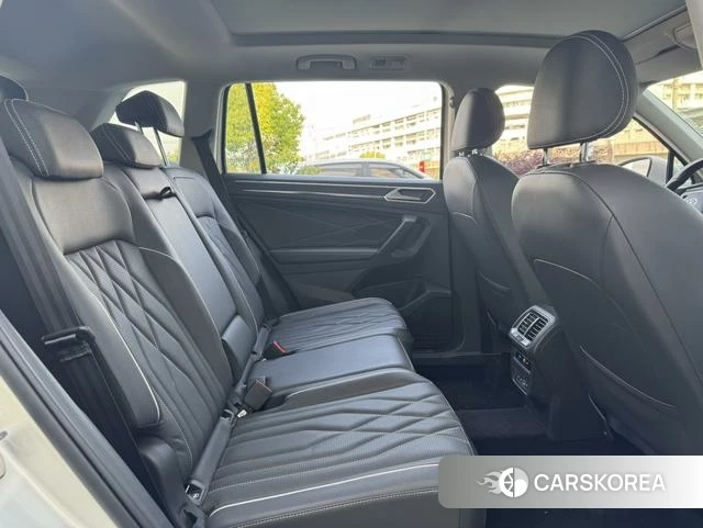 Volkswagen Tiguan L id 4313544 из Китая 18