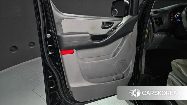 Hyundai The New Grand Starex id 4615054 из Кореи 18
