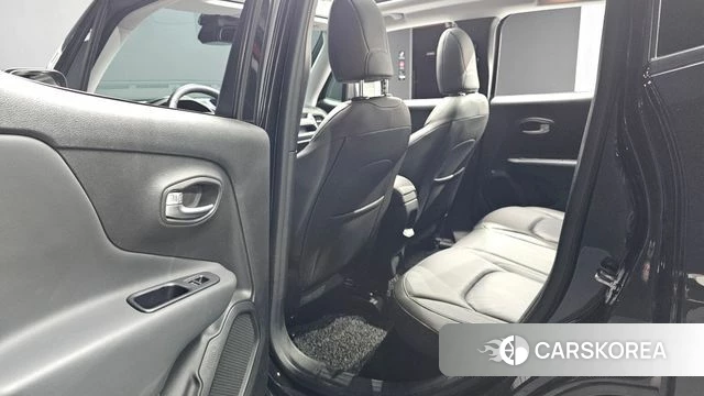 Jeep Renegade id 4562272 из Кореи 18