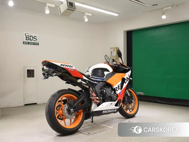 Проданный Honda CBR600RR 2021 из Японии, фото 2