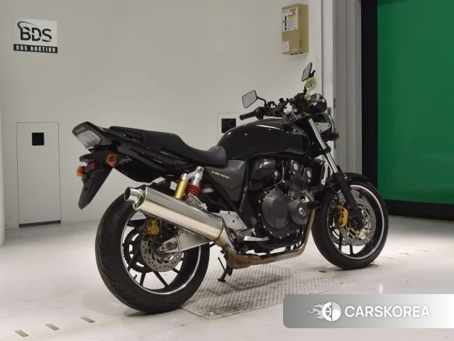 Проданный Honda CB400SF ABS 2016 из Японии, фото 2