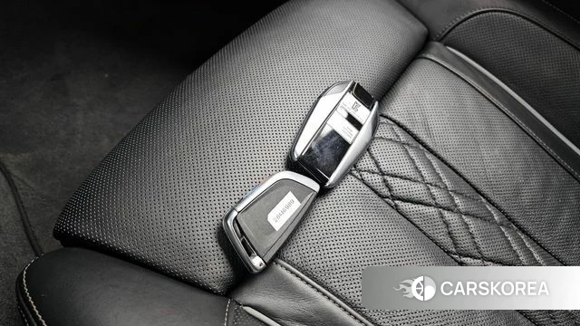 BMW 5 Series (G30) id 4727811 из Кореи 18