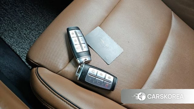 Genesis GV70 id 4849138 из Кореи 18
