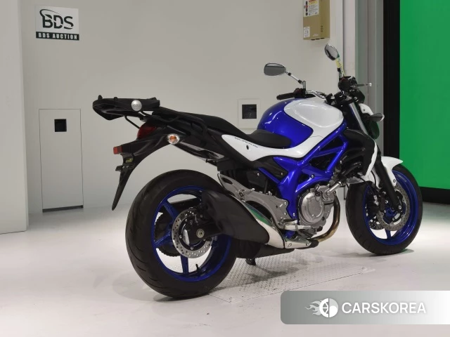 Проданный Suzuki GLADIUS 400 2012 из Японии, фото 2