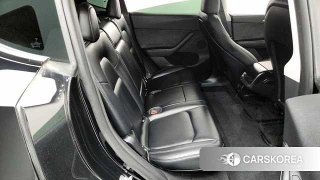 Tesla Model Y id 4381732 из Кореи 18