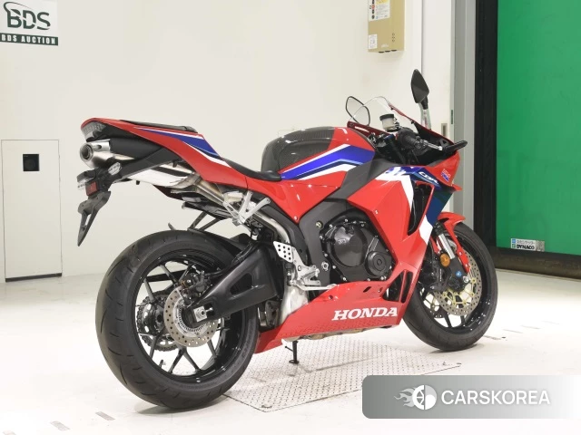 Проданный Honda CBR600RR 2022 из Японии