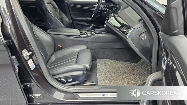 BMW 5 Series (G30) id 4326022 из Кореи 18