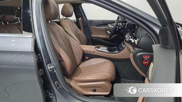 Mercedes-Benz E-Class W213 id 4769411 из Кореи 18