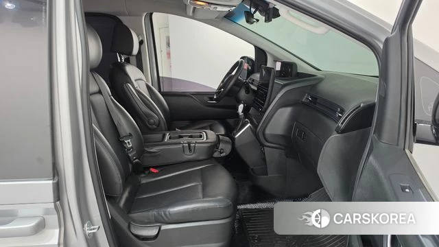 Hyundai Staria id 4687396 из Кореи 18