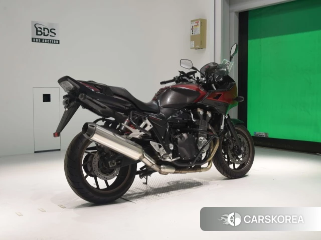 Проданный Honda CB1300SF BOLDOR 2015 из Японии, фото 2