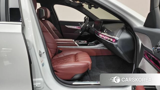 BMW 7 Series (G70) id 4590985 из Кореи 18