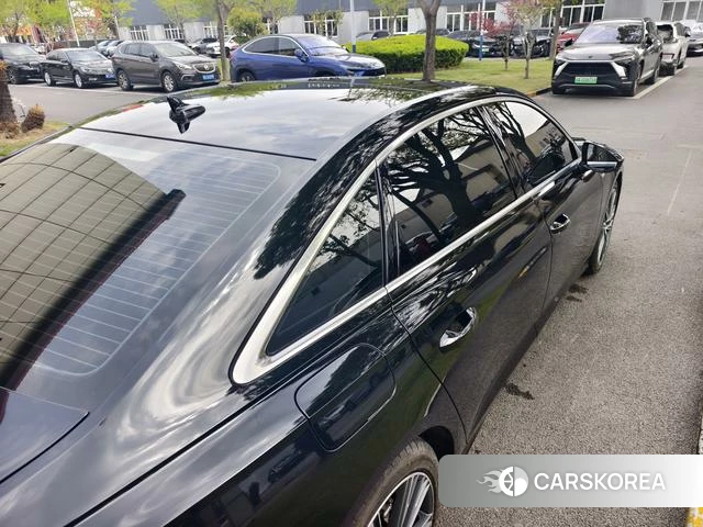 Audi A6L id 4272013 из Китая 18