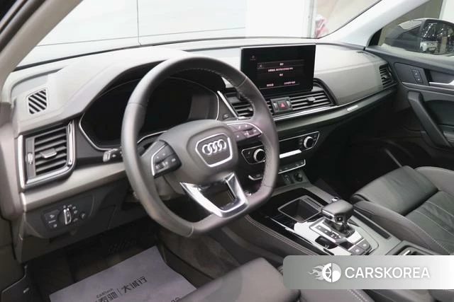 Audi Q5L id 4313696 из Китая 18
