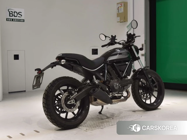 Проданный Ducati SCRAMBLER SIXTY2 2021 из Японии, фото 2