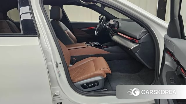 BMW 5 Series (G60) id 4194224 из Кореи 18