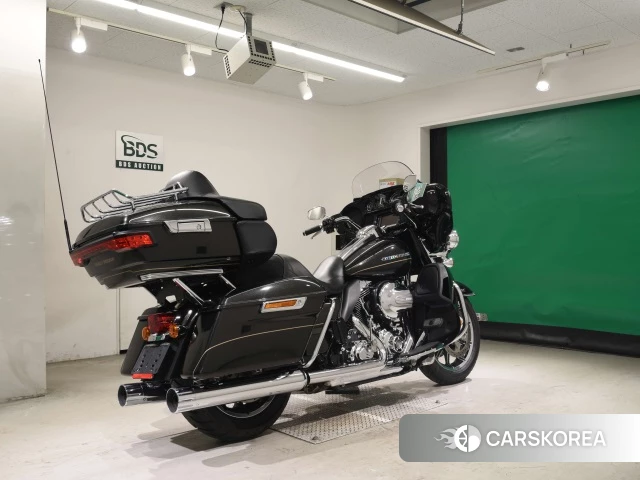Проданный Harley-Davidson Electra Glide FLHTKLTC1690 2016 из Японии, фото 2