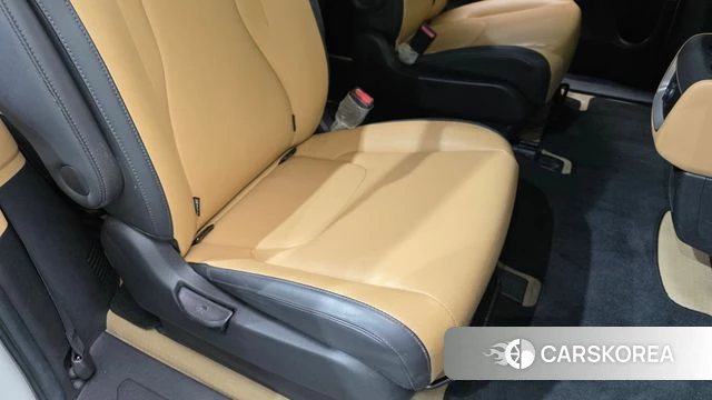 Kia Carnival 4th generation id 4330888 из Кореи 18
