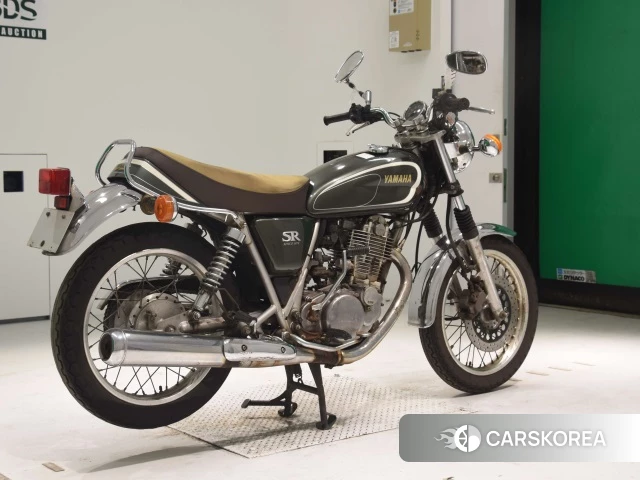 Проданный Yamaha SR 400 2013 из Японии
