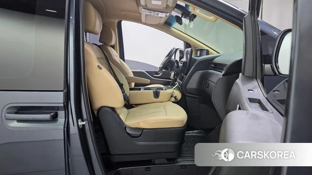 Hyundai Staria id 4468898 из Кореи 18